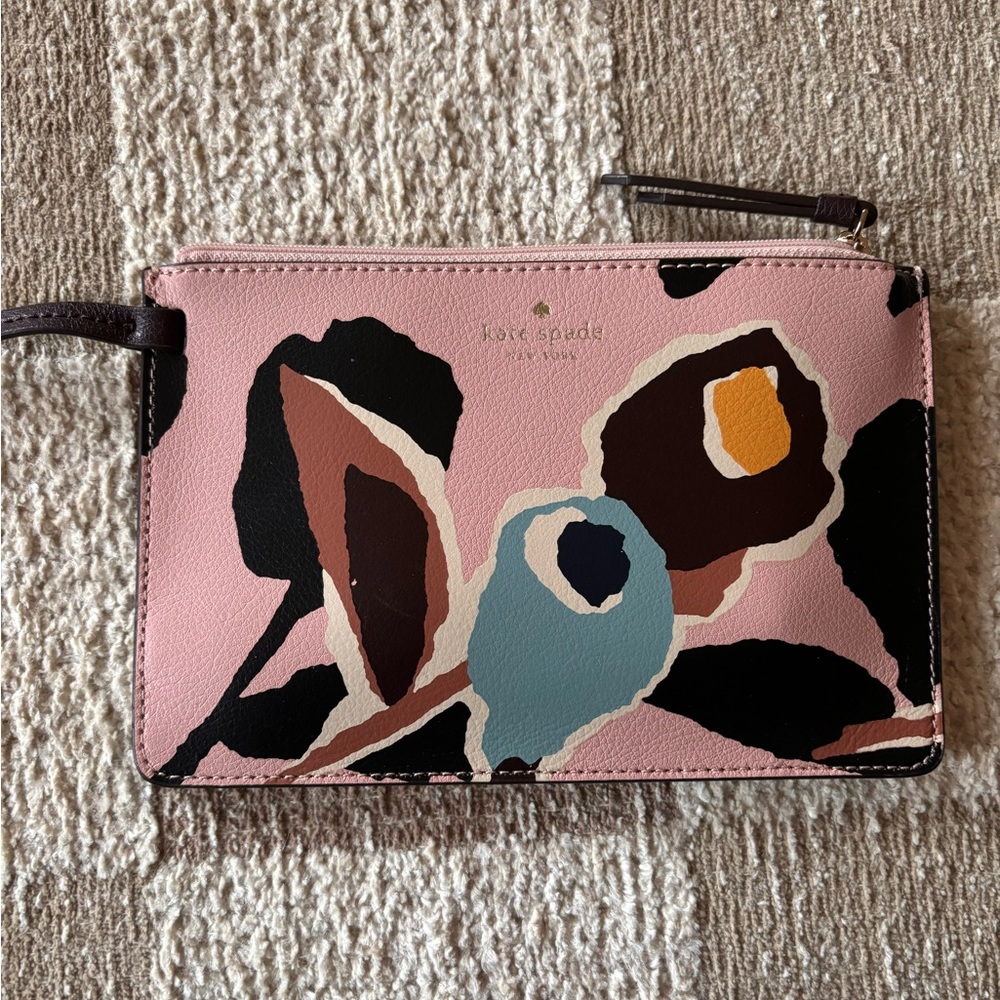 Kate Spade Pouch - Picture 2 of 8